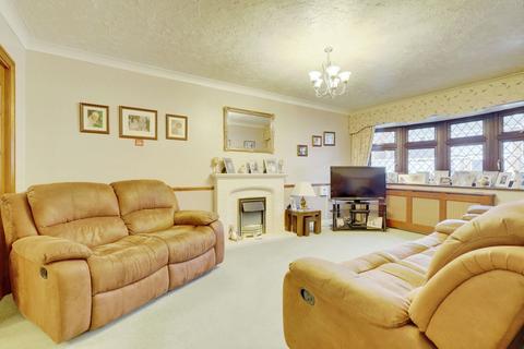 18 Borrowdale Close, Benfleet, SS7 3HE