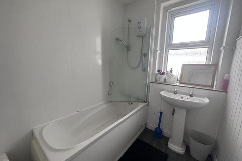 10 bedroom house share to rent, 35 Sutherland Road
