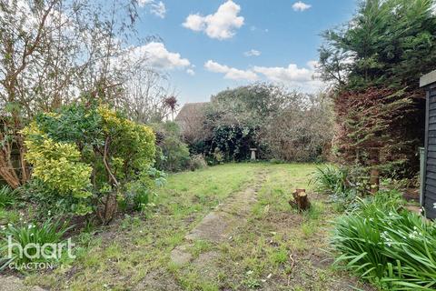 41 Carrs Road, Clacton-on-sea, CO15 3EU
