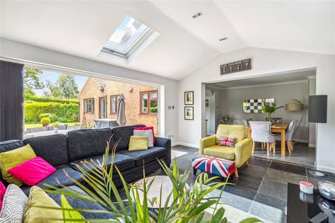 3 Cedar Ridge, Hyde Heath, Amersham, HP6 5SF