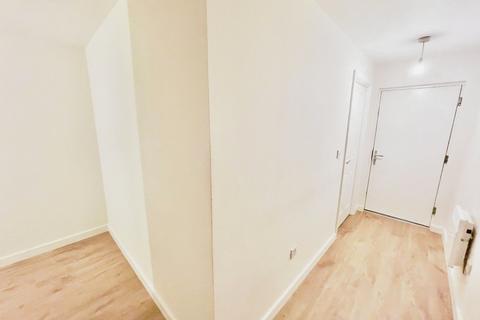 2 bedroom flat to rent, Concord Street, Leeds, West Yorkshire, LS2