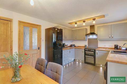 3 bedroom detached house for sale, Sabrina Way, Lydney, Gloucestershire. GL15 5NZ