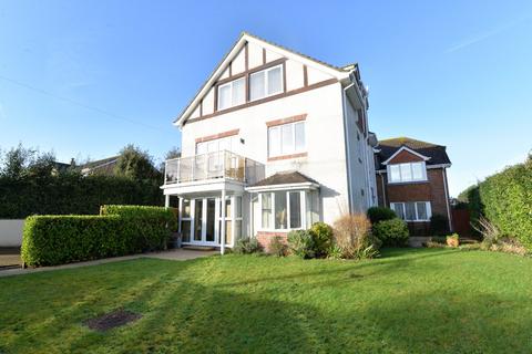 3 bedroom apartment for sale, Cleeve House, Barton Court Avenue, Barton On Sea, New Milton, BH25