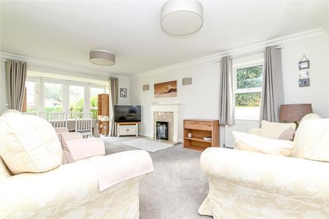 3 bedroom apartment for sale, Cleeve House, Barton Court Avenue, Barton On Sea, New Milton, BH25