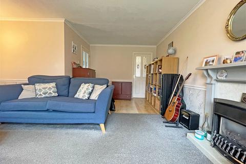 4 bedroom detached house for sale, Wrenbury Road, Northampton, Northamptonshire, NN5 6HB