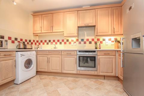 2 bedroom apartment to rent, Exeter Close, Watford WD24