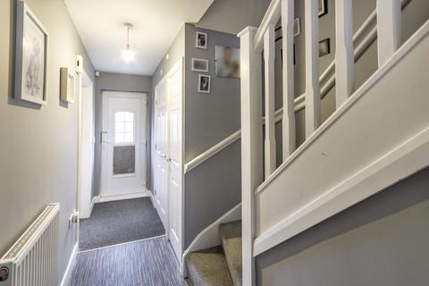 16 Middlefield Close, Dunscroft, Doncaster, DN7 4GB