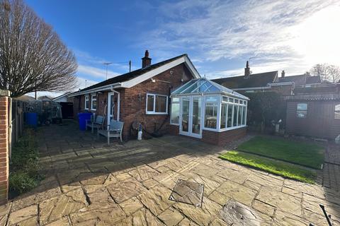 2 bedroom bungalow for sale, Hillsdale Road, Winshill, Burton-on-Trent, DE15