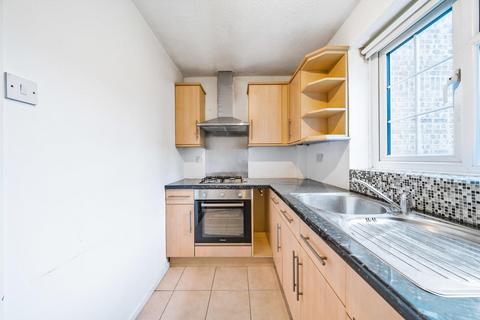 24 Ashdown Way, London, SW17 7TH