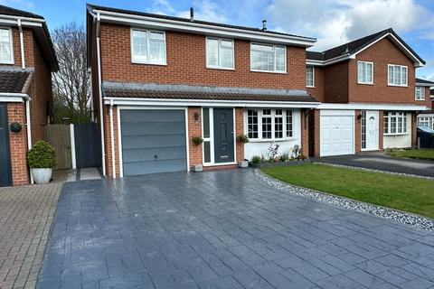 4 bedroom detached house for sale, Sedgemere Avenue, Crewe, CW1