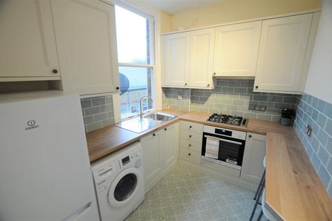 2 bedroom flat to rent - Turnham Green, Chiswick