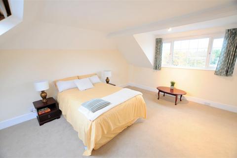 2 bedroom flat to rent - Turnham Green, Chiswick
