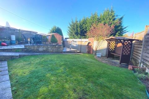 261 Hazeldene Road, Northampton, NN2 7NZ