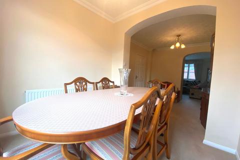 261 Hazeldene Road, Northampton, NN2 7NZ