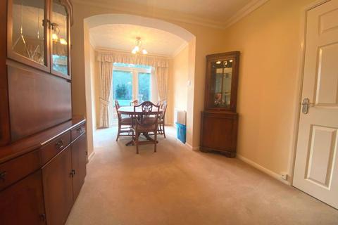 261 Hazeldene Road, Northampton, NN2 7NZ