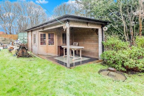 3 bedroom bungalow for sale - Bradford Road, Liversedge, West Yorkshire, WF15