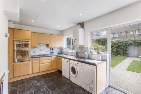 3 bedroom terraced house for sale, Bodiam Close, Enfield EN1