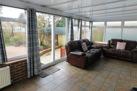 4 bedroom chalet for sale, Hurn Road, Christchurch BH23