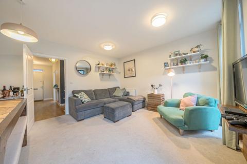 3 Mckenzie Close, Coulsdon, CR5 3GQ