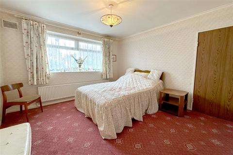 15 Charingworth Road, Solihull, B92 8HZ
