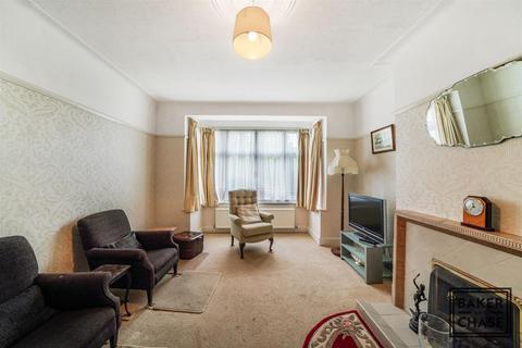 121 The Ridgeway, Enfield, EN2 8NH