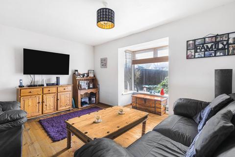 8 Blake Road, Bicester, OX26 3HG