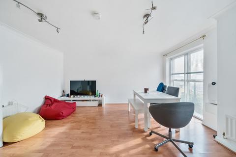 2 bedroom apartment for sale, Wesley Avenue, London