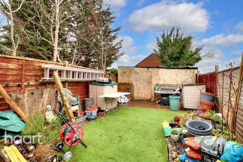 15 Bourton Close, Hayes, UB3 3PU