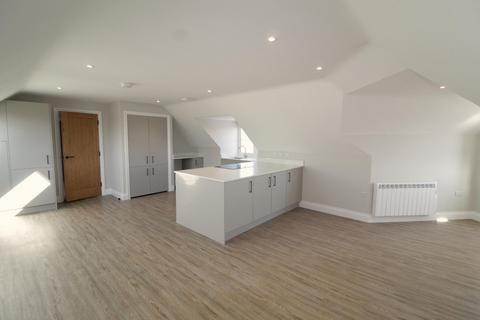 2 bedroom flat to rent, Bargates, Christchurch, BH23