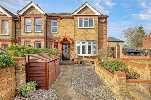 4 bedroom end of terrace house for sale, Rose Valley, Brentwood CM14