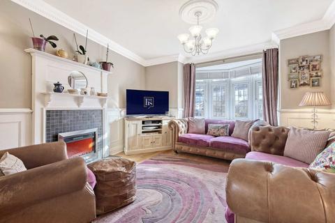4 bedroom end of terrace house for sale, Rose Valley, Brentwood CM14