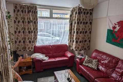 6 bedroom terraced house to rent, Keys Avenue, Bristol
