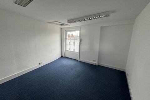 Office to rent - 3rd Floor Offices, 7 Rodney Road, Cheltenham, GL50 1HX