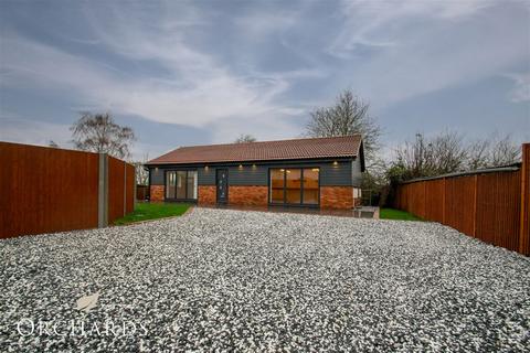 2 bedroom detached bungalow for sale, 4a Greenfield Road, Bedford MK45