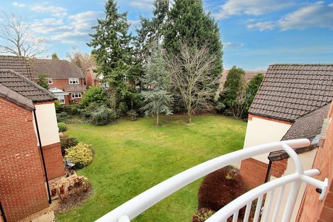 1 bedroom apartment for sale, Knights Court, Kenilworth Road, Balsall Common CV7 7DQ
