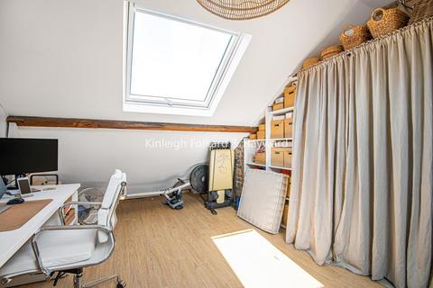 35 Kent Road, West Wickham, BR4 0JL