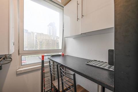 97 The Quarterdeck, London, E14 8SH