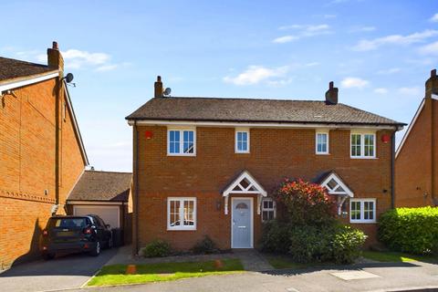 4 bedroom semi-detached house for sale, Braeside, High Wycombe HP14