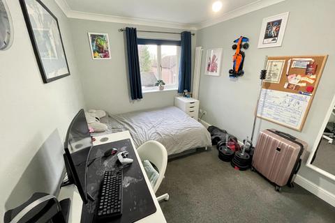 17 Harveys Hill, Luton, LU2 7YL