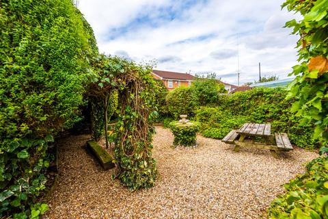 2 bedroom semi-detached bungalow for sale, Coldstream Close, Warrington, WA2