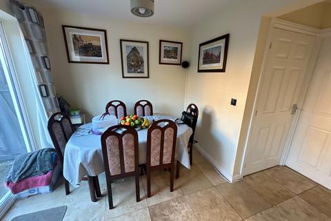 30 Barker Round Way, Burton-on-trent, DE14 2DN