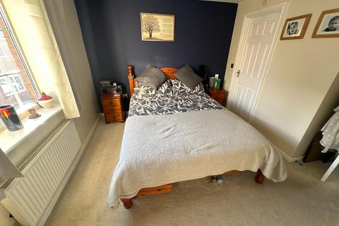 30 Barker Round Way, Burton-on-trent, DE14 2DN