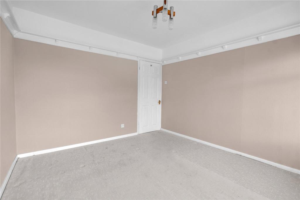 Bedroom 2 (2)