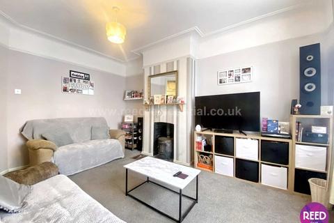 2 bedroom flat for sale, Westborough Road, Westcliff On Sea