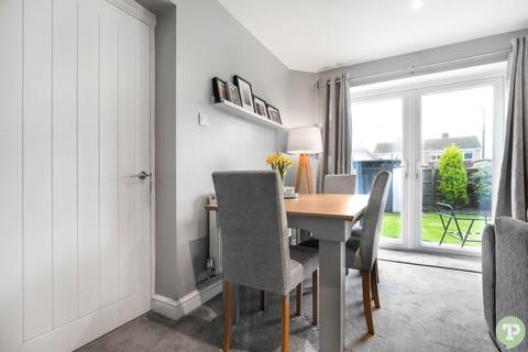 8 Hampden Close, Chalgrove, Oxford, OX44 7SB