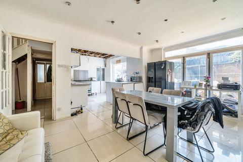 49 Rafford Way, Bromley, BR1 3EN