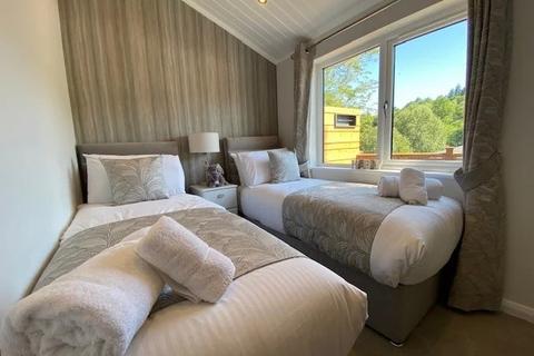 3 bedroom holiday park home for sale, Plot 31 Lakeside, Oakgrove Ash at Finlake Resort & Spa, Chudleigh, Newton Abbot, Devon TQ13