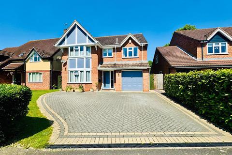 4 bedroom detached house for sale, Tennyson Drive, Bourne, PE10 9WD