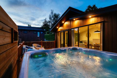 3 bedroom holiday park home for sale, Plot 26 Woodland View, Prestige Skylark at Finlake Resort & Spa, Chudleigh, Newton Abbot, Devon TQ13
