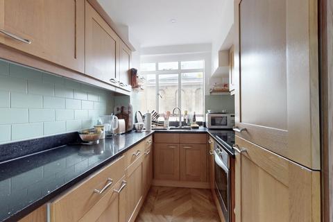 2 bedroom apartment for sale, Harrow Lodge, St. Johns Wood Road, London, NW8
